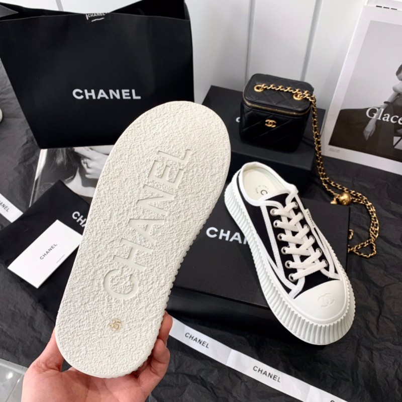 Chanel Sneaker