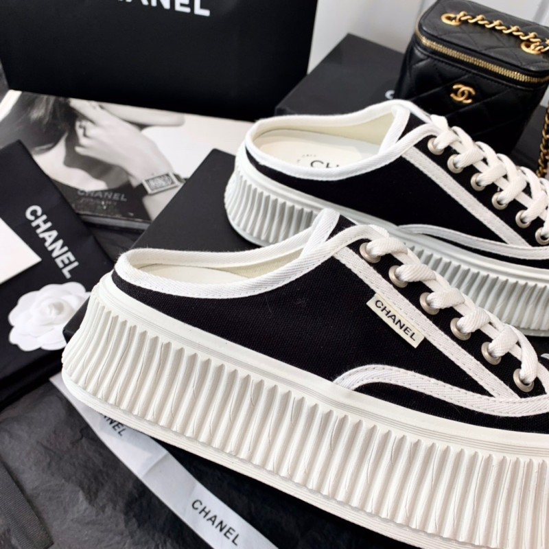 Chanel Sneaker