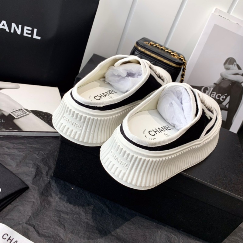 Chanel Sneaker