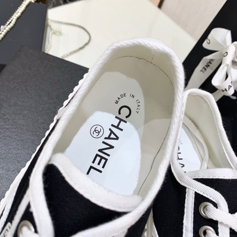 Chanel Sneaker