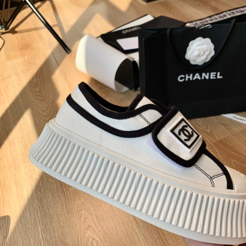 Chanel Sneaker