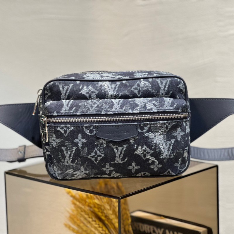 LV Chest bag