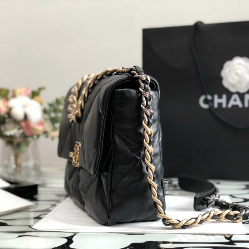 Chanel 19