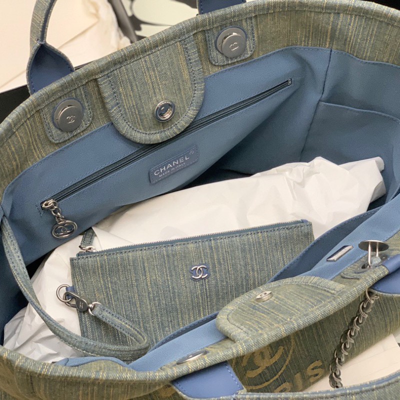 Chanel Tote 