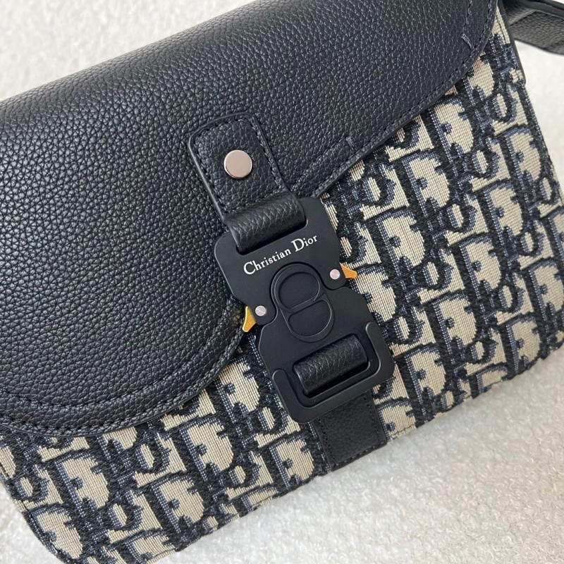 Dior Saddle Messenger Bag