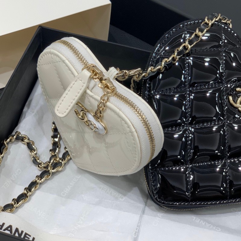 Chanel 23S 爱心包