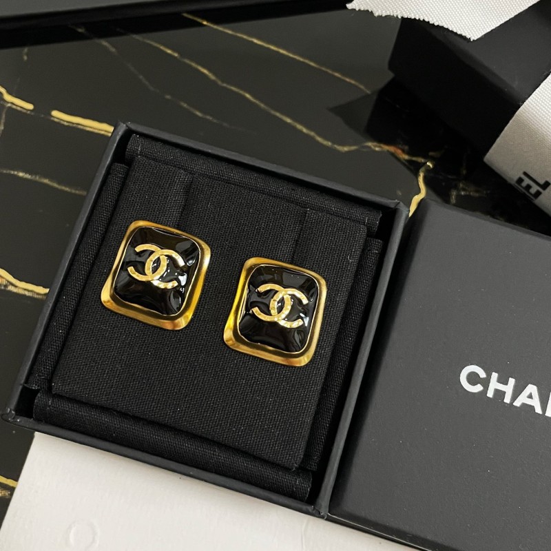 Chanel Earring