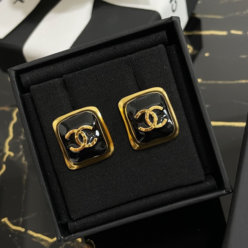 Chanel Earring