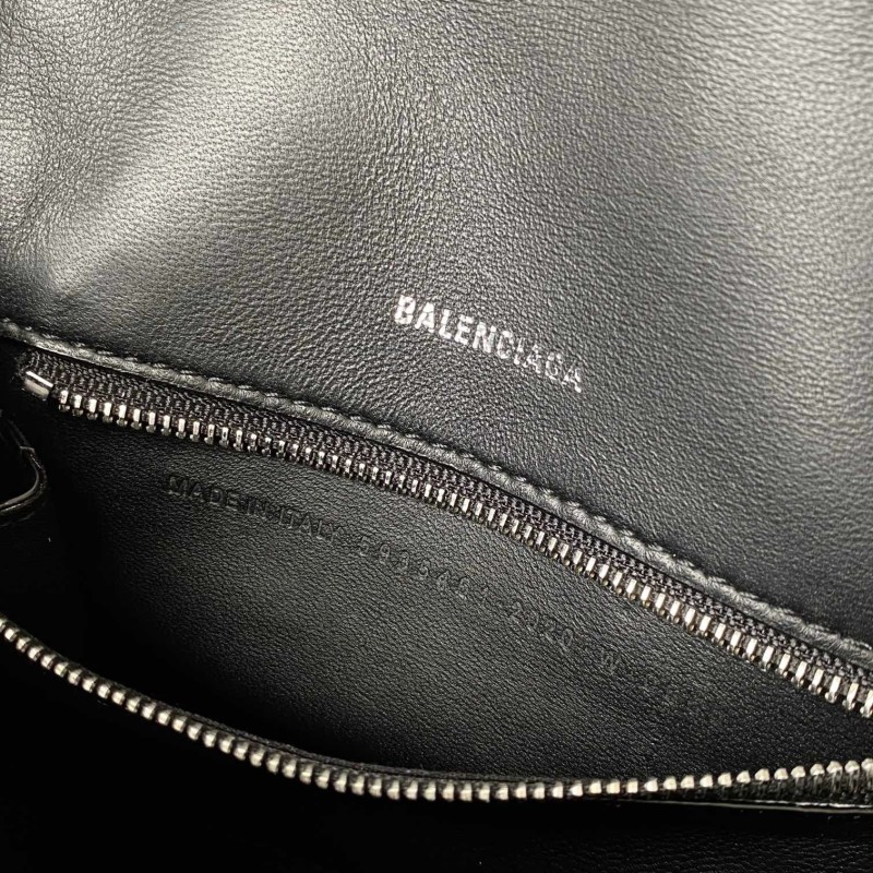 Balenciaga Hourglass 沙漏包