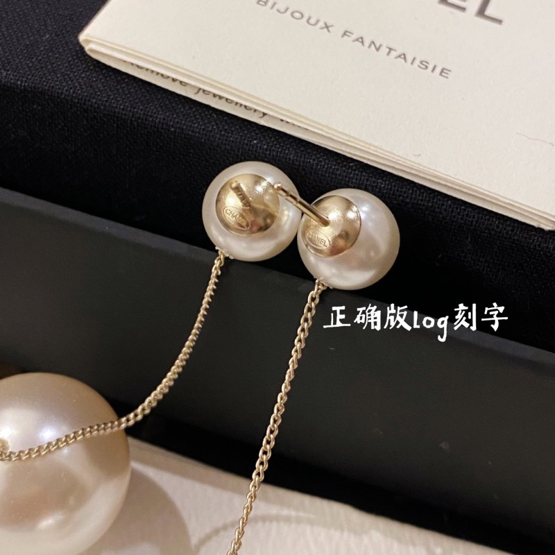 Chanel Earring