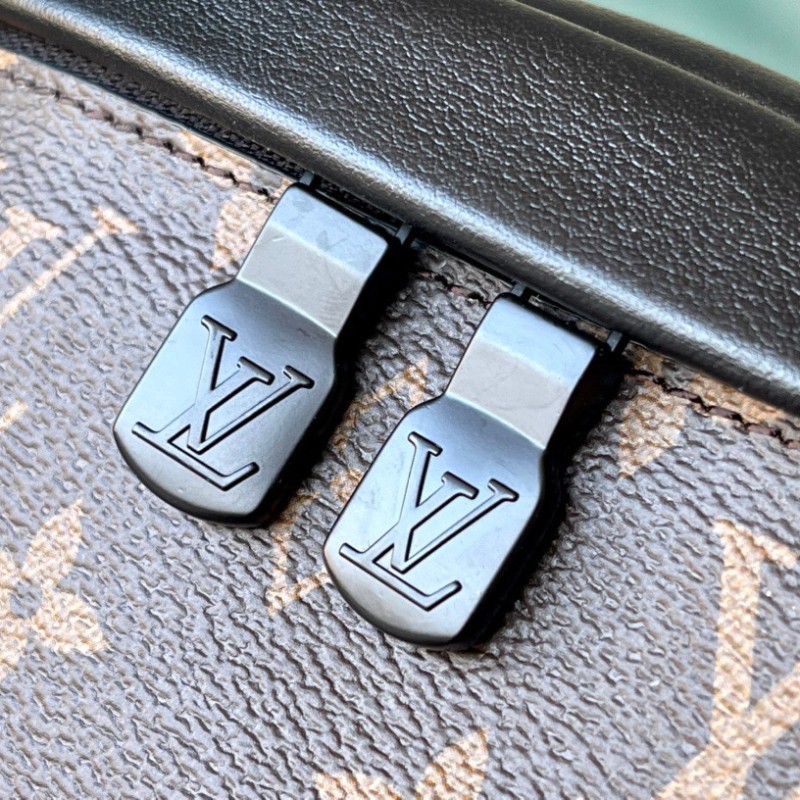 LV Chest Bag大号