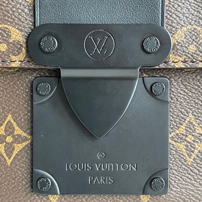 LV Messenger Bag