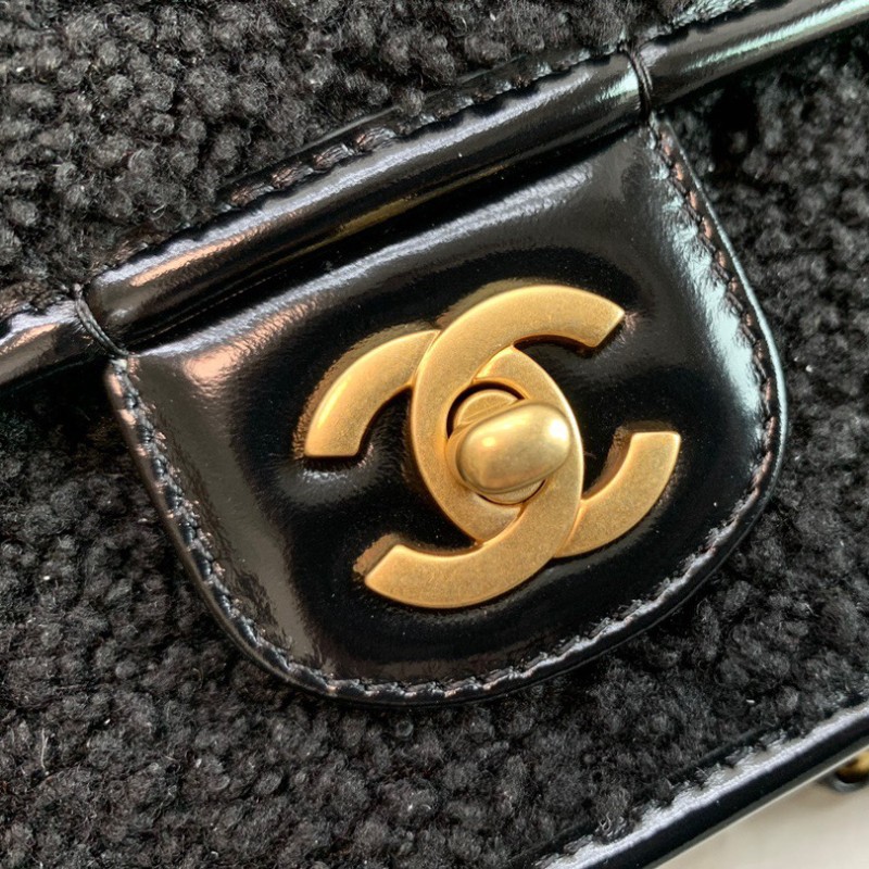 Chanel 22K Messenger bag