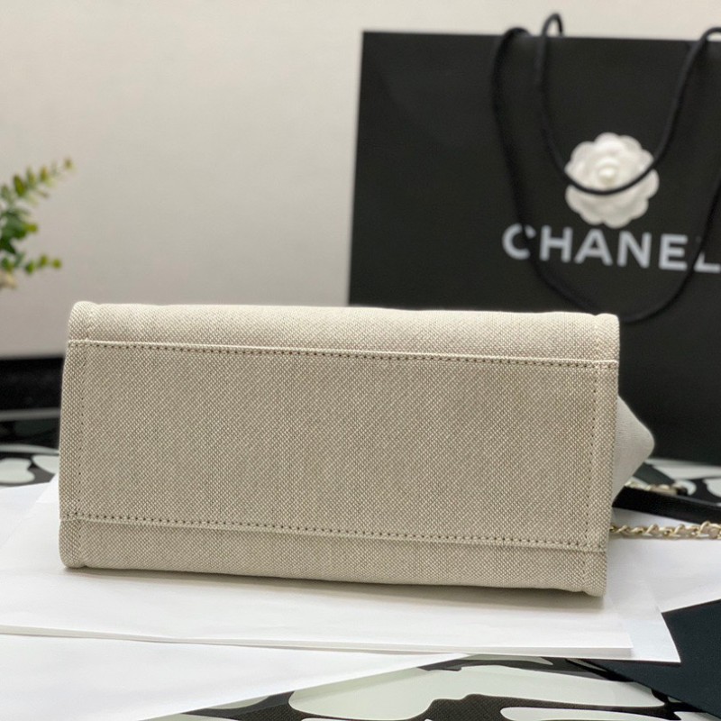 Chanel tote