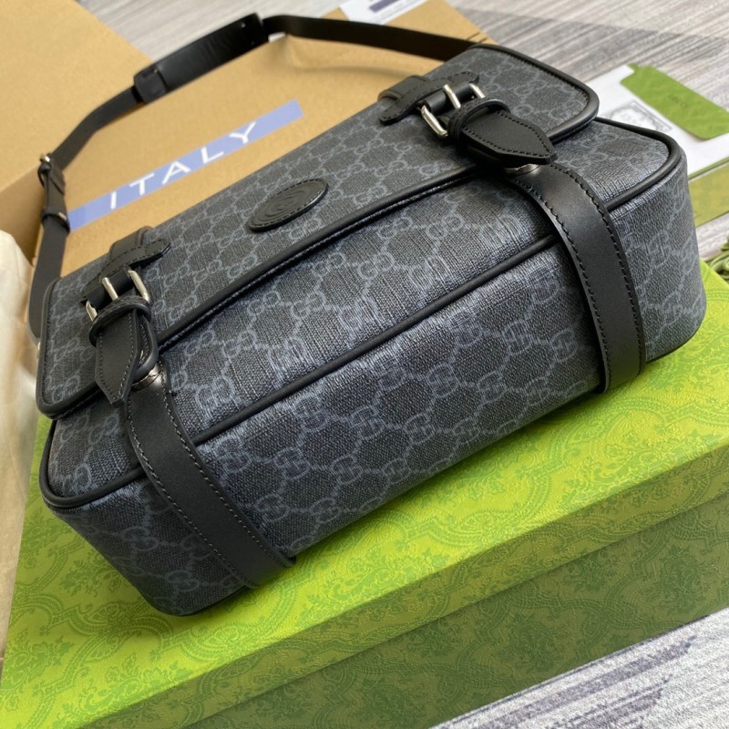 Gucci Messenger bag