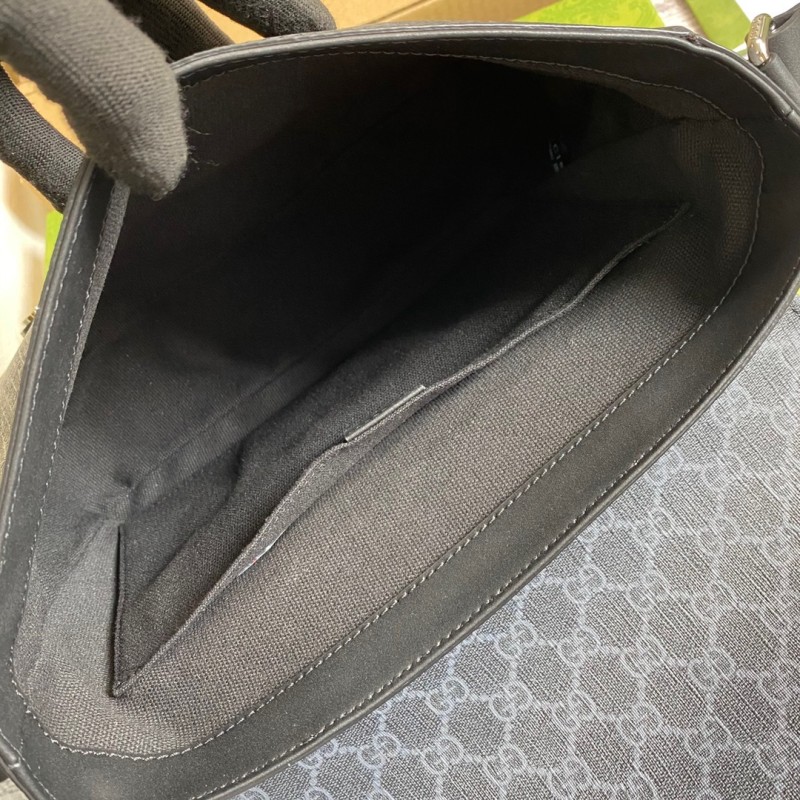 Gucci Messenger bag