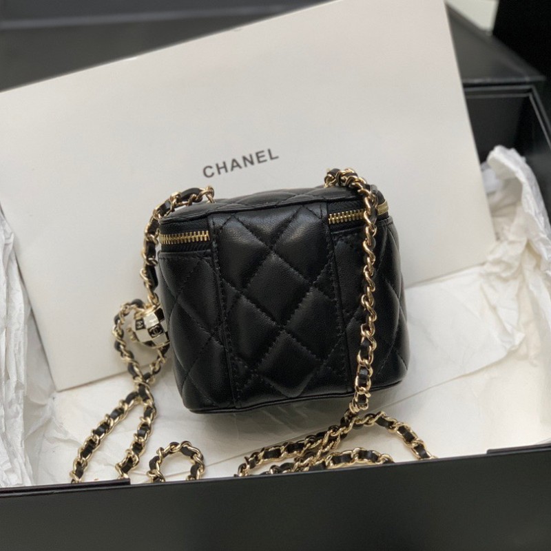 Chanel Vanity Case 足球