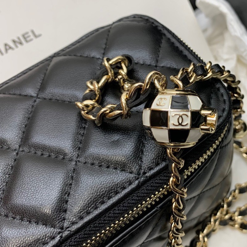 Chanel Vanity Case 足球