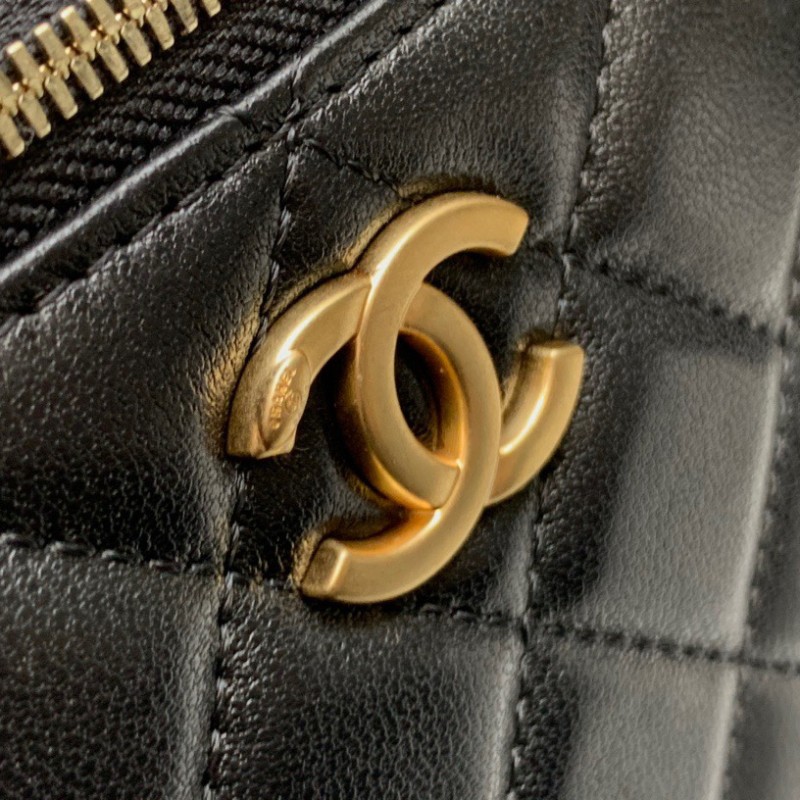 Chanel 22K Vanity Case