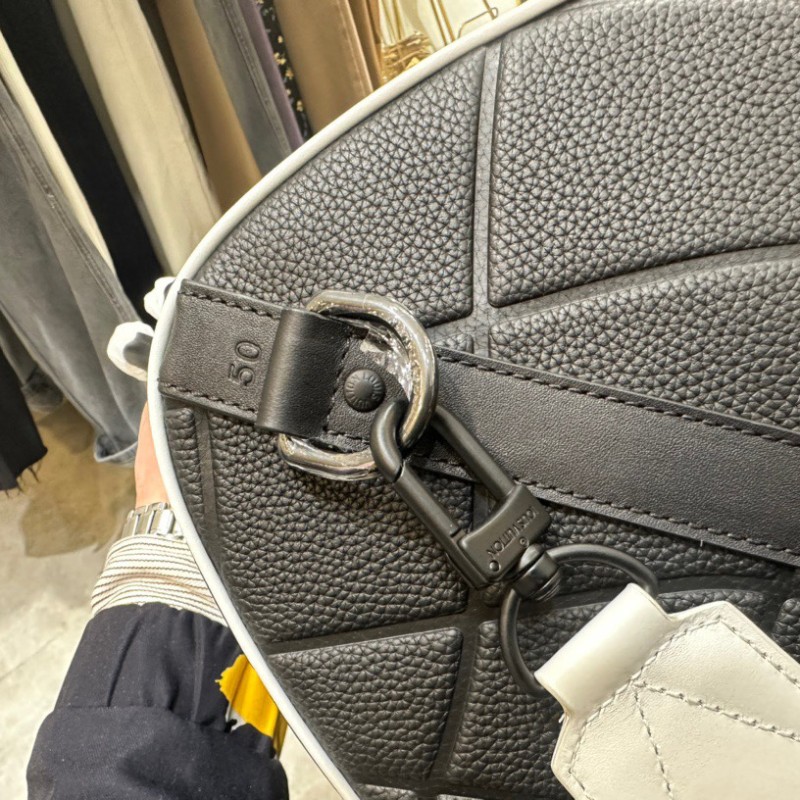 LV Keepall 50