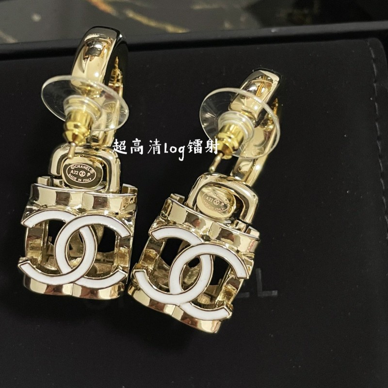 Chanel Earring