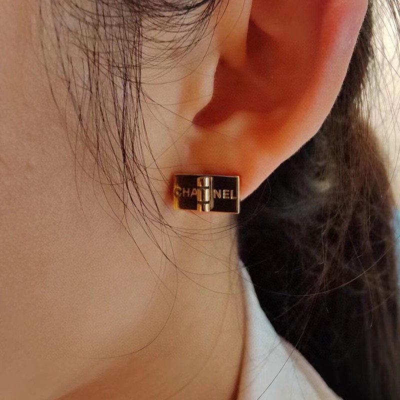 Chanel Earring