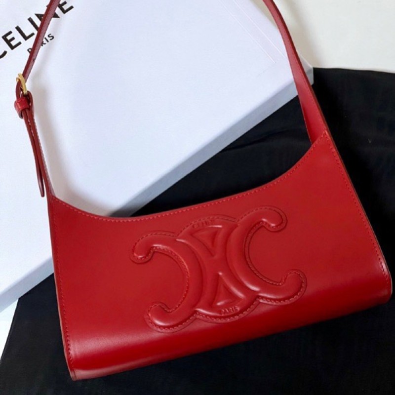 Celine Hobo