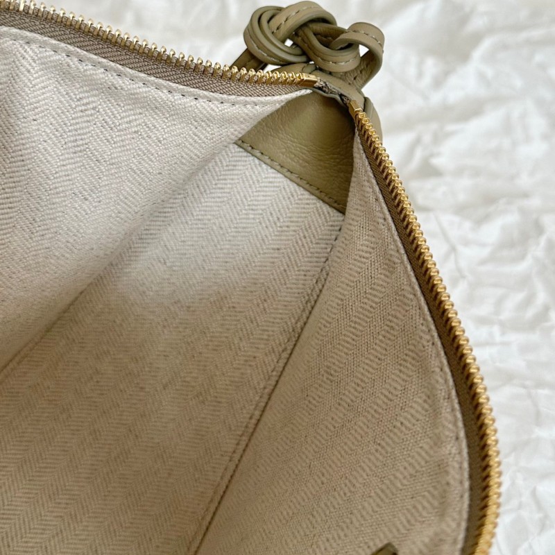 Loewe Hammock Hobo