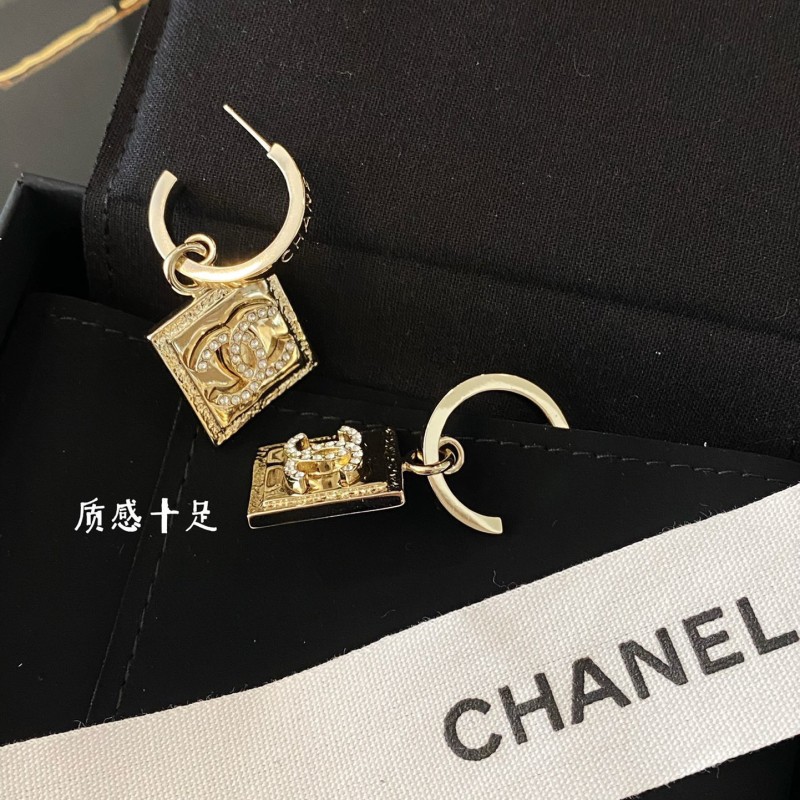 Chanel Earring