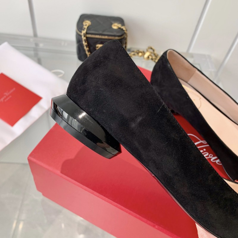 Roger Vivier Flat