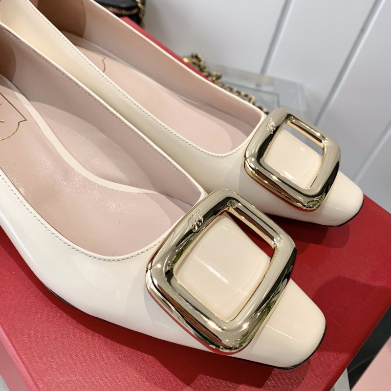 Roger Vivier Flat