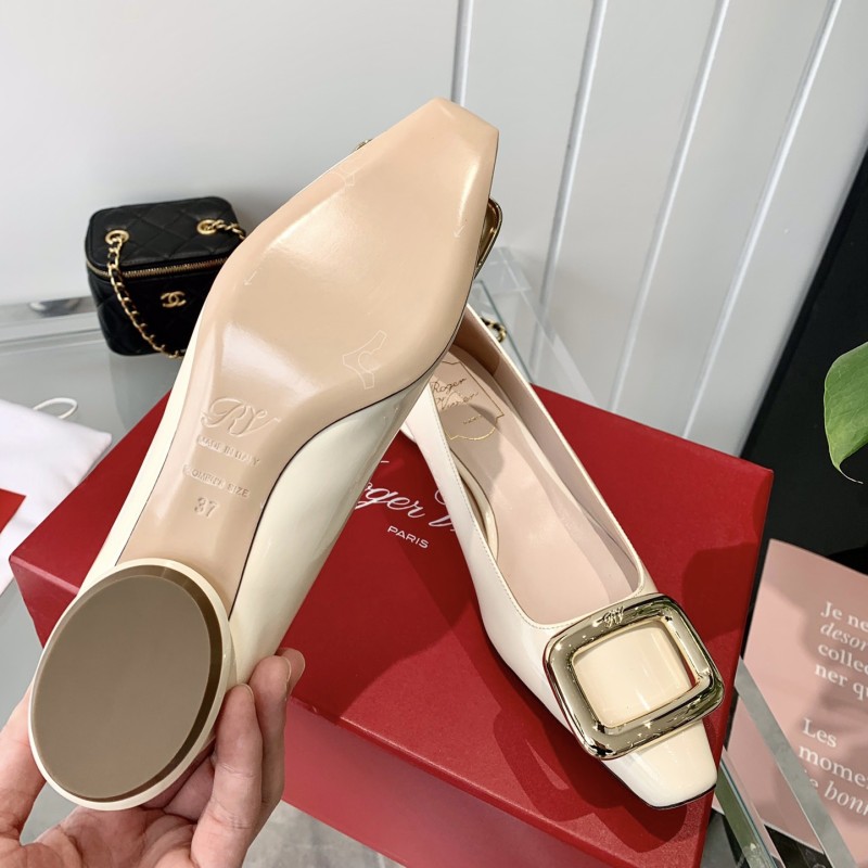 Roger Vivier Flat