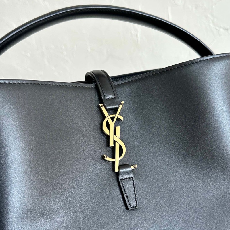 YSL Le 37 