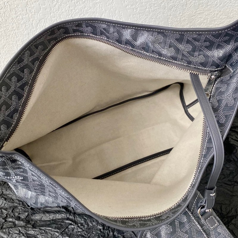 Goyard Hobo Tote