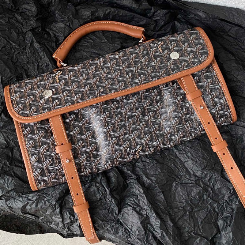 Goyard Saint-Leger