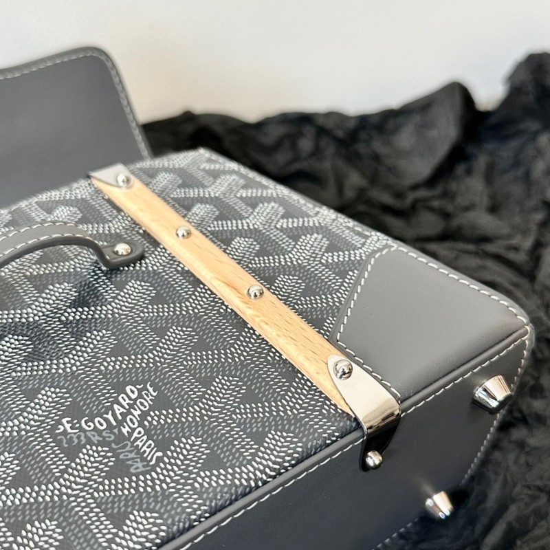 Goyard Mini Saigon