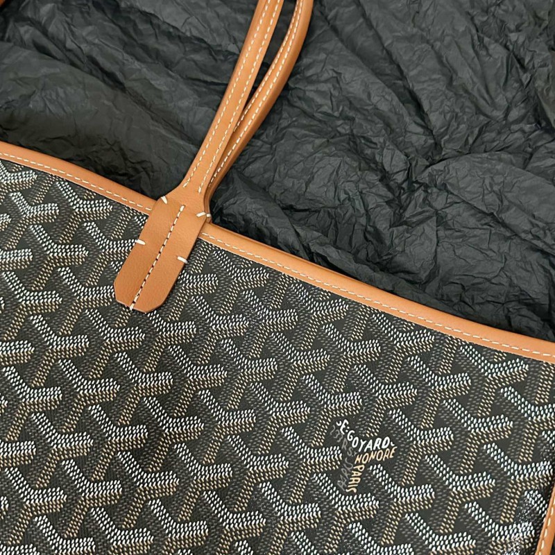 Goyard Tote