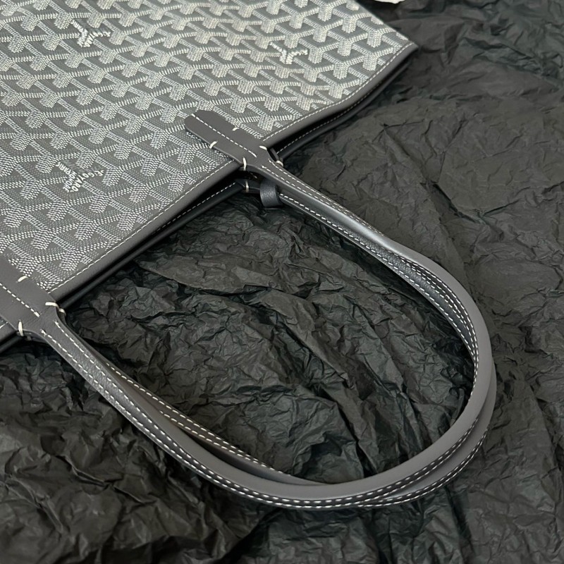 Goyard Tote