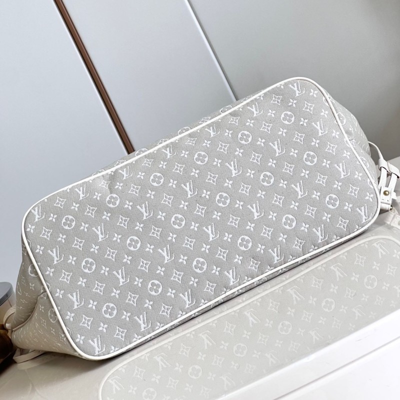 LV Neverfull