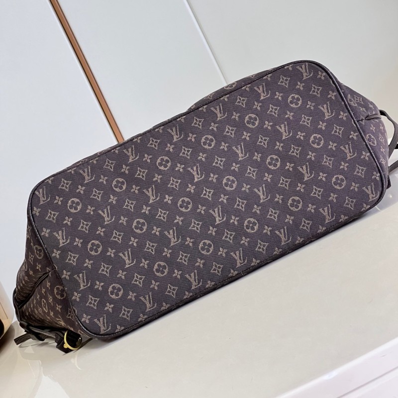 LV Neverfull