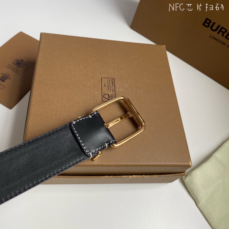 Burberry belt