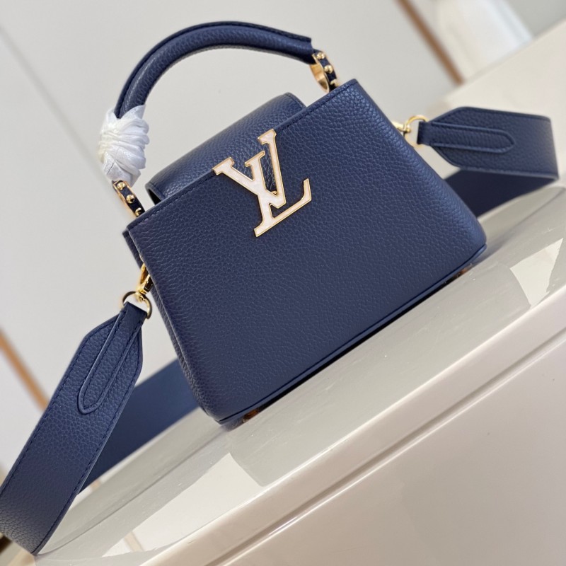 LV Capucines 