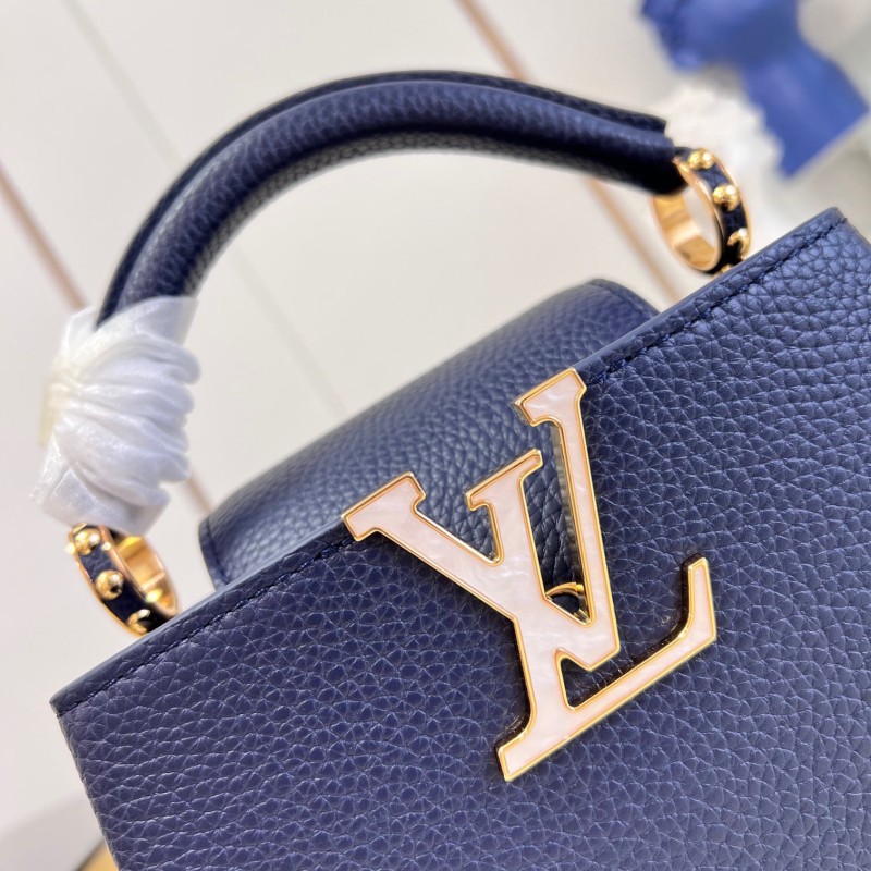 LV Capucines 