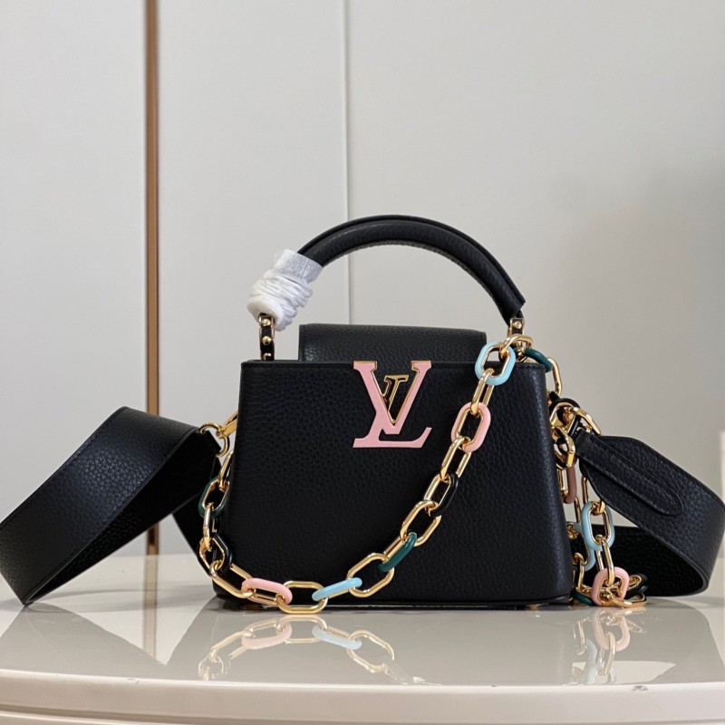 LV Capucines 