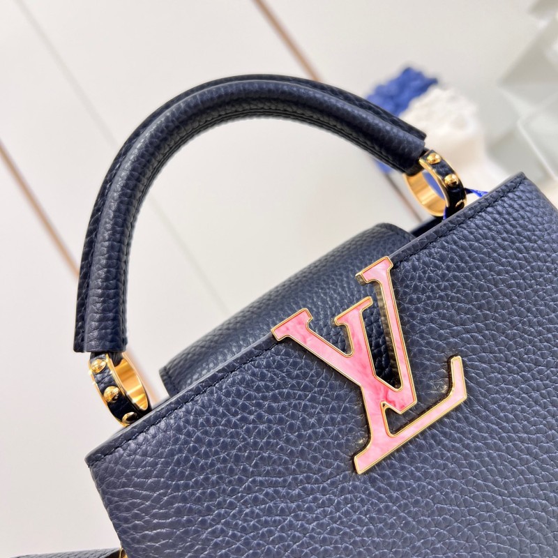 LV Capucines 