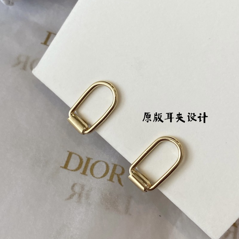 Dior earring