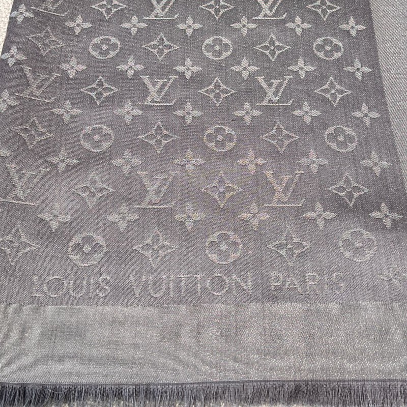 LV Shine Shawl 金丝披肩