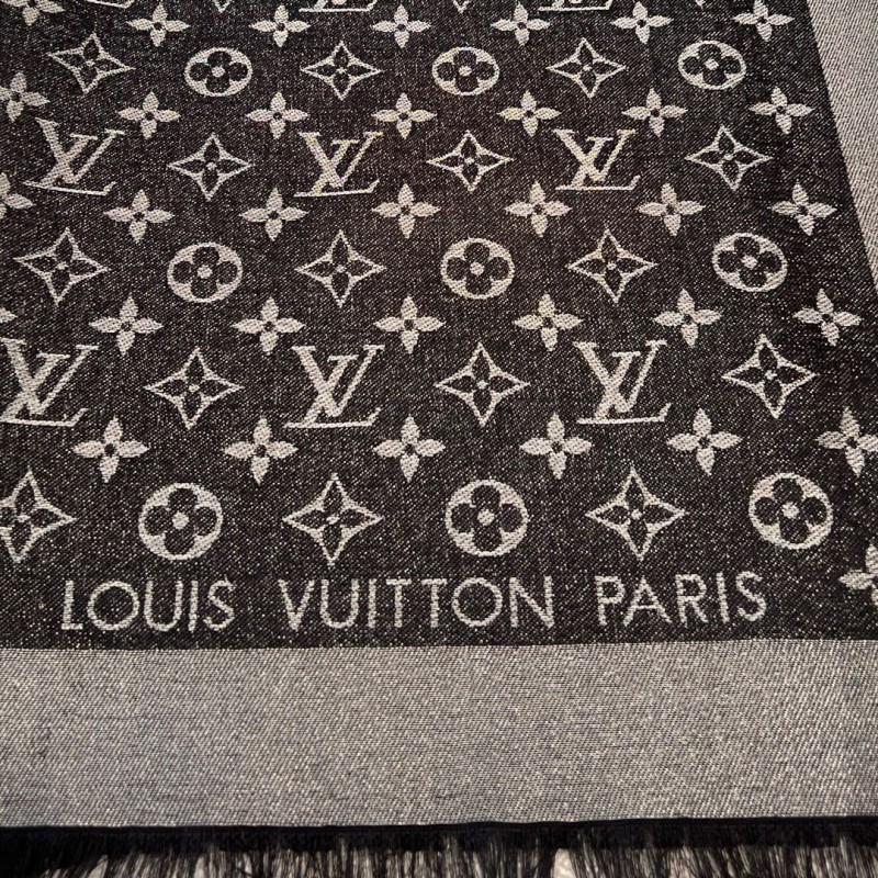 LV Shine Shawl 金丝披肩