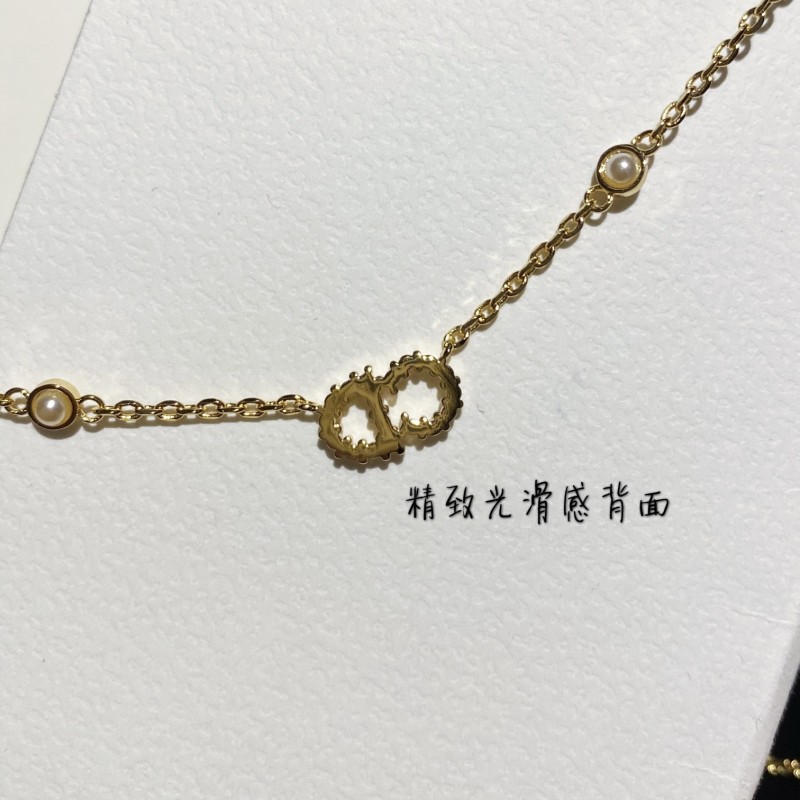 Dior Necklace / Bracelet 