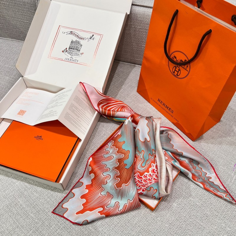 Hermes Silk